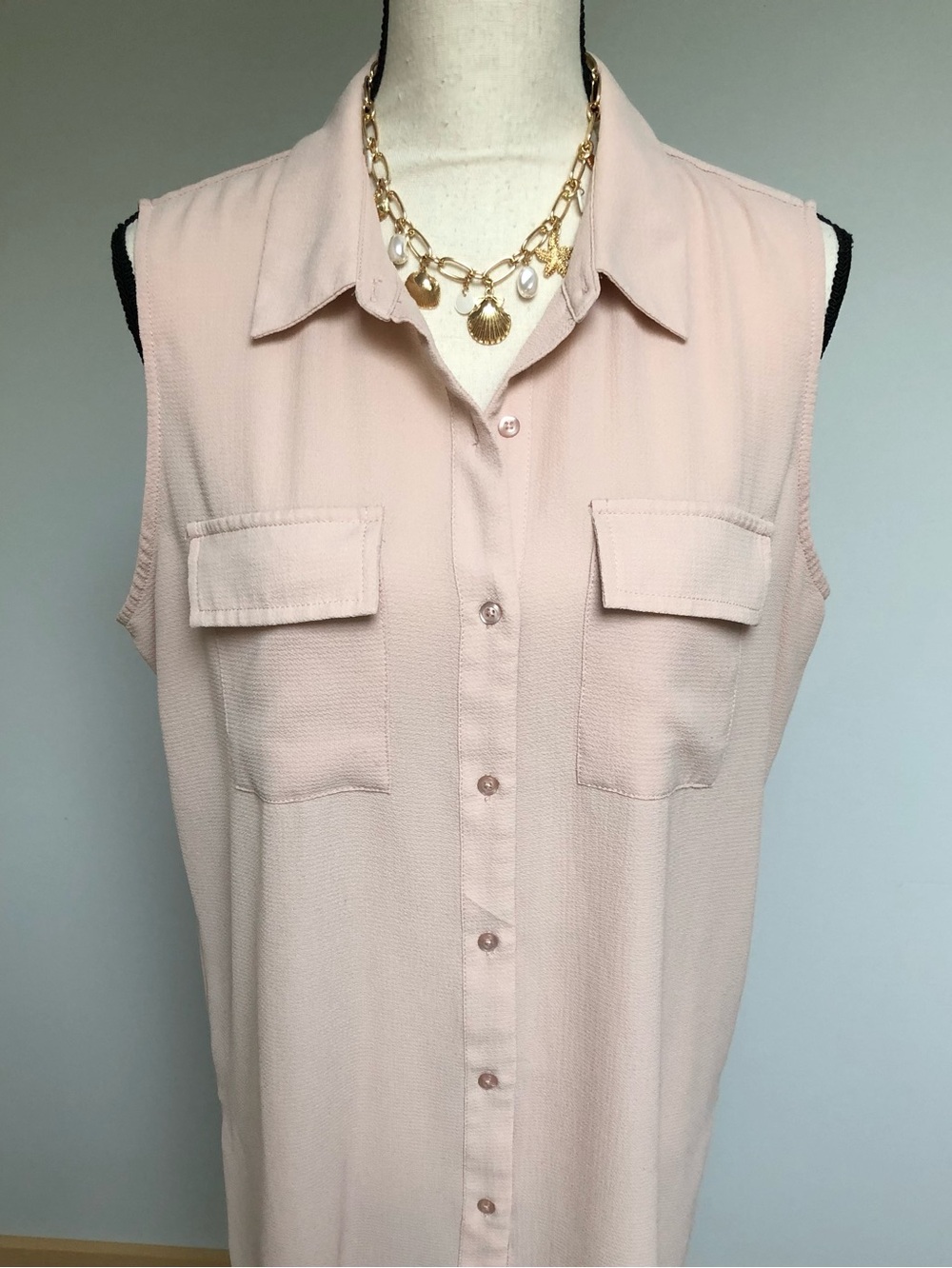 Adrianna Papell Luxe Champagne Sleeveless Blouse Size Large